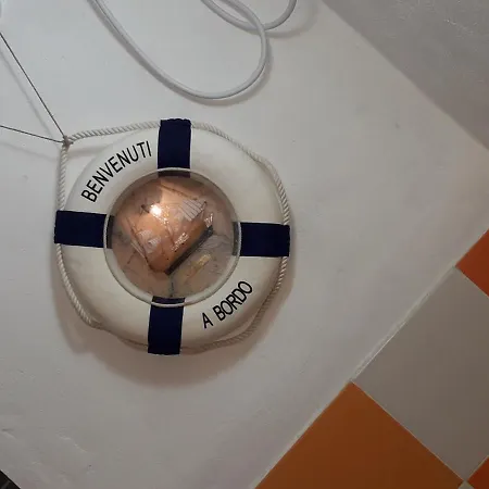 La Casa Dei Dipinti Delle Cinque Terre