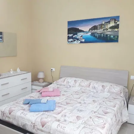 Apartment La Casa Dei Dipinti Delle Cinque Terre *